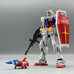 Bandai RG 1/144 RX-78-2 Gundam Ver. 2.0 - Premium Real Grade Model Kit (2024 Renewal Version)